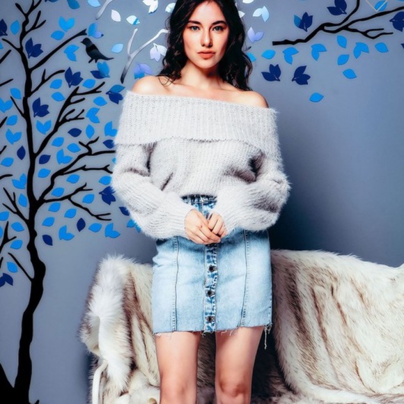 New Chunky Off knit Furry Off Shoulder Sweater SOLD OUT - Picture 9 of 10